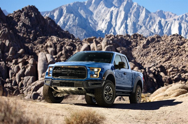 17FordRaptor_04_HR 2 17FordRaptor_04_HR 2